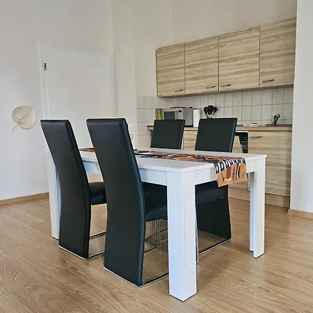 African Style In Kleinwelka 아파트