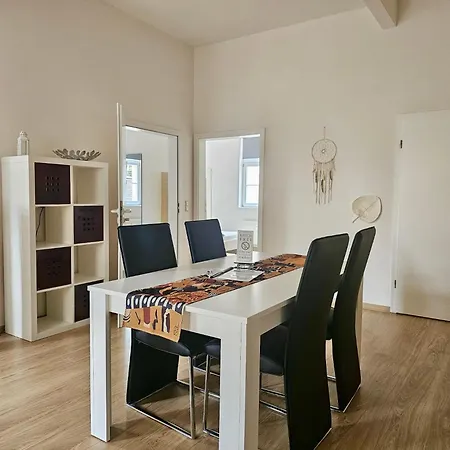 African Style In Kleinwelka 아파트 *